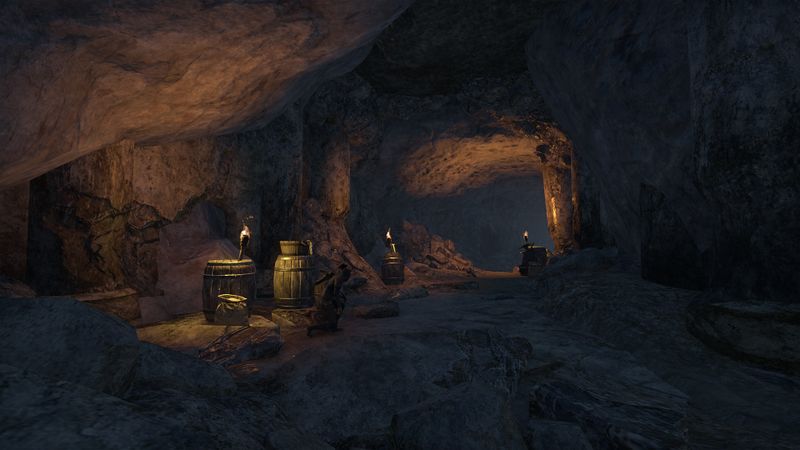 File:ON-interior-Lower Crypts 05.jpg