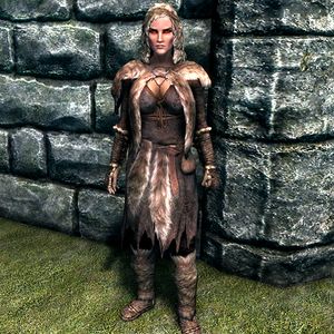 SR-item-Fur Armor Female.jpg